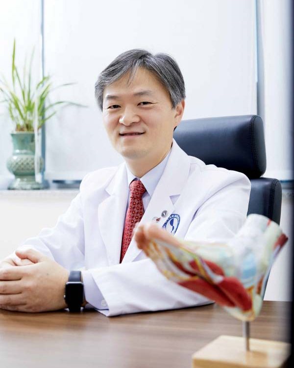 박영욱 교수 / Prof. Younguk Park